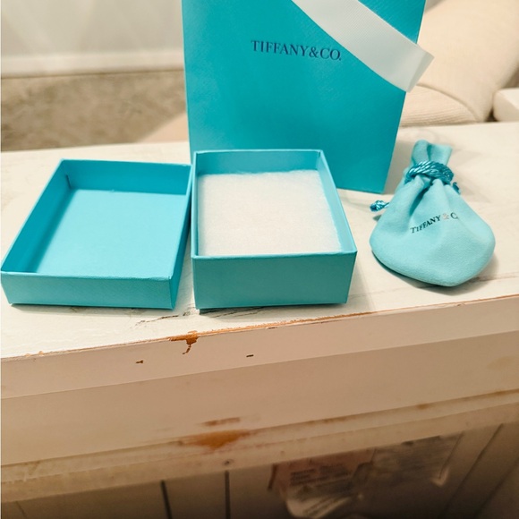 Tiffany & Co. Silver Heart Earrings Authentic - Picture 5 of 5